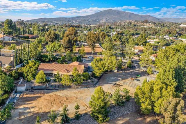 2598 Camino De Los Aves, Alpine, CA 91901