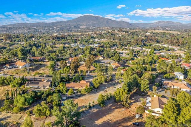2598 Camino De Los Aves, Alpine, CA 91901