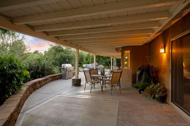 2598 Camino De Los Aves, Alpine, CA 91901