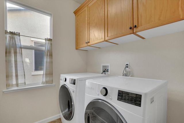 366 Romano Way, Oakdale, CA 95361