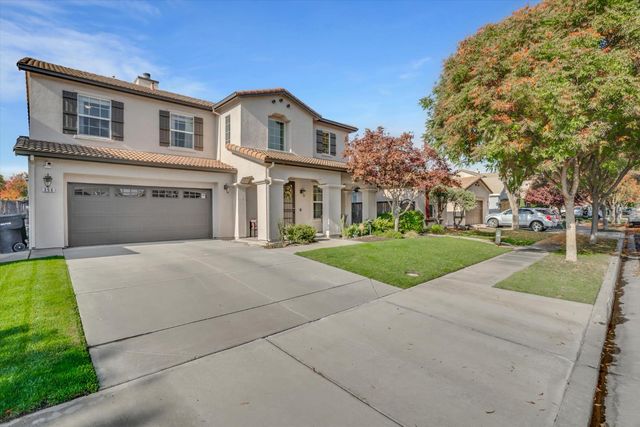 366 Romano Way, Oakdale, CA 95361