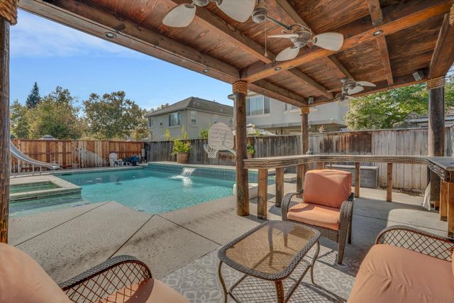 366 Romano Way, Oakdale, CA 95361