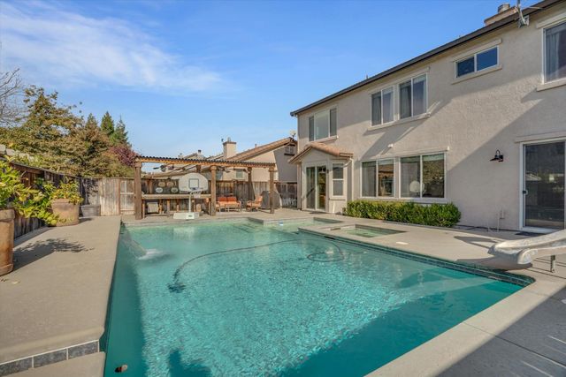 366 Romano Way, Oakdale, CA 95361