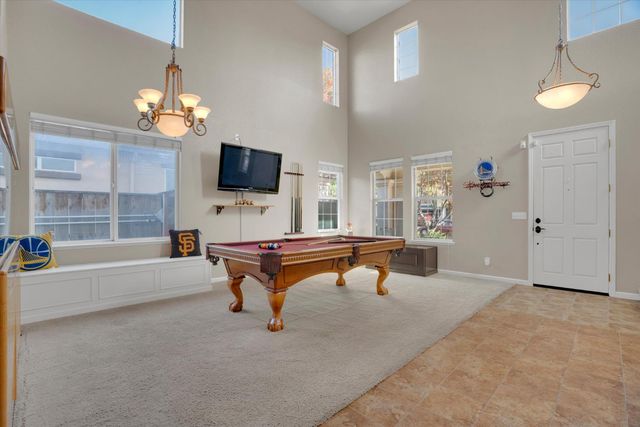 366 Romano Way, Oakdale, CA 95361