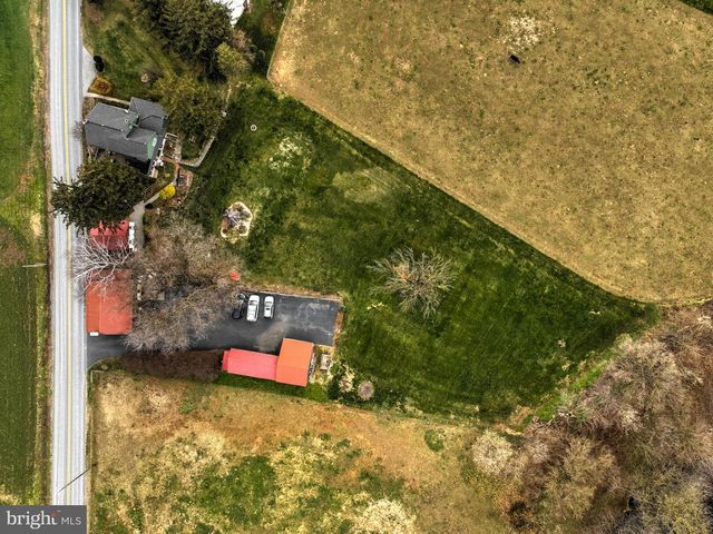 44 FROGTOWN RD, Paradise, PA 17562