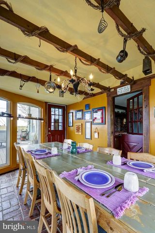 44 FROGTOWN RD, Paradise, PA 17562