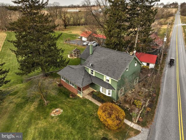 44 FROGTOWN RD, Paradise, PA 17562