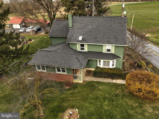 44 FROGTOWN RD, Paradise, PA 17562