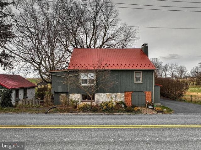 44 FROGTOWN RD, Paradise, PA 17562
