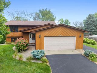 7330 208th Street N, Forest Lake, MN 55025