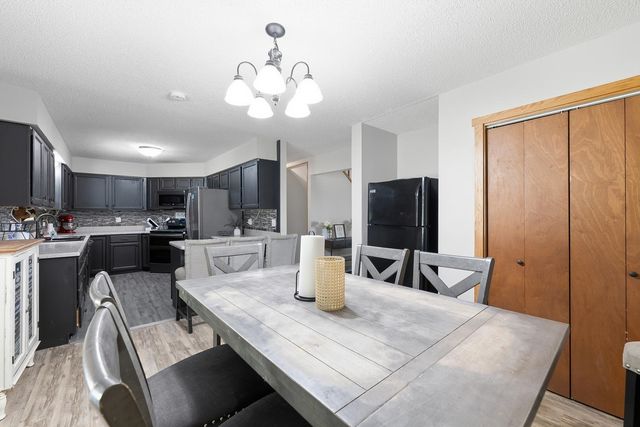 714 E Lisa Ln, Mulvane, KS 67110