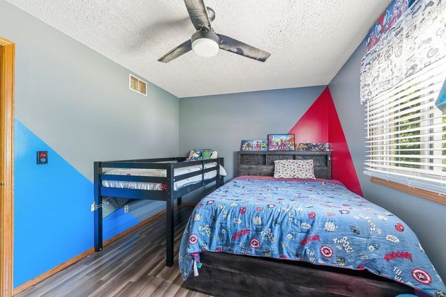 714 E Lisa Ln, Mulvane, KS 67110