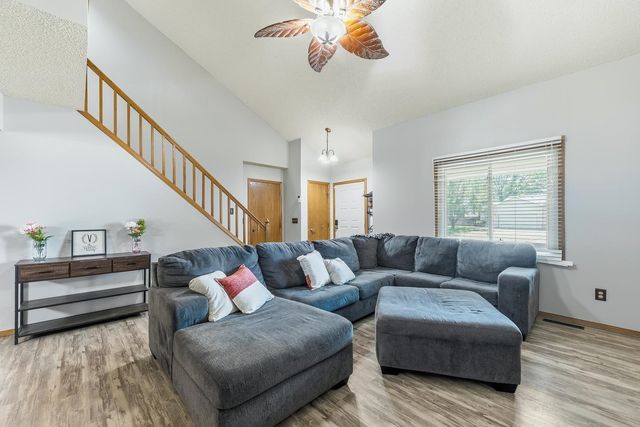714 E Lisa Ln, Mulvane, KS 67110