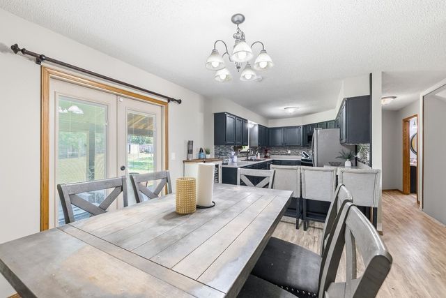 714 E Lisa Ln, Mulvane, KS 67110