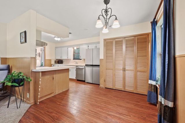 111 W Tennie Street, Gainesville, TX 76240