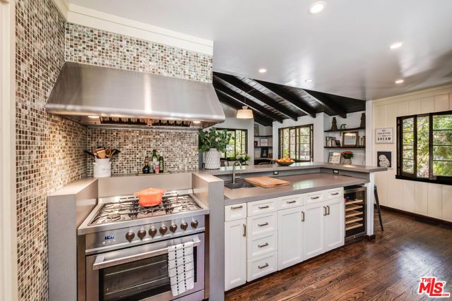 12031 Valleyheart Drive, Studio City (los Angeles), CA 91604