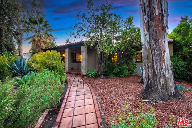 12031 Valleyheart Drive, Studio City (los Angeles), CA 91604