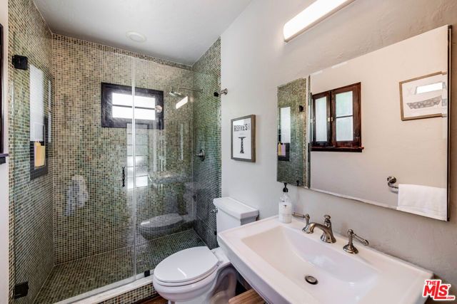 12031 Valleyheart Drive, Studio City (los Angeles), CA 91604