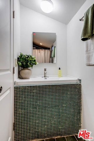 12031 Valleyheart Drive, Studio City (los Angeles), CA 91604