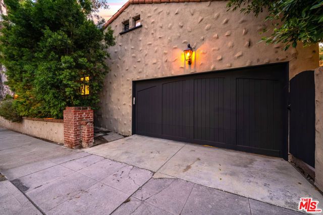 12031 Valleyheart Drive, Studio City (los Angeles), CA 91604