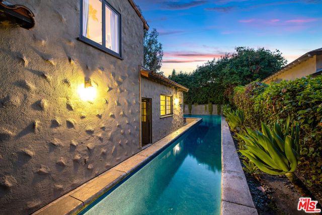 12031 Valleyheart Drive, Studio City (los Angeles), CA 91604