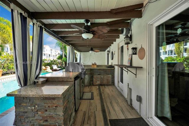 812 Chukker Rd 1, Boynton Beach, FL 33483