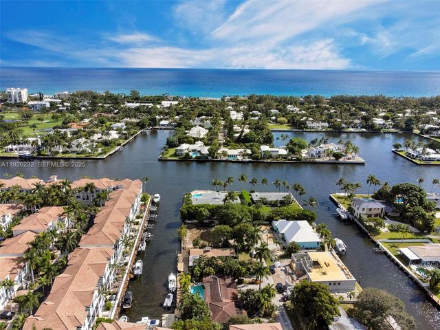812 Chukker Rd 1, Boynton Beach, FL 33483