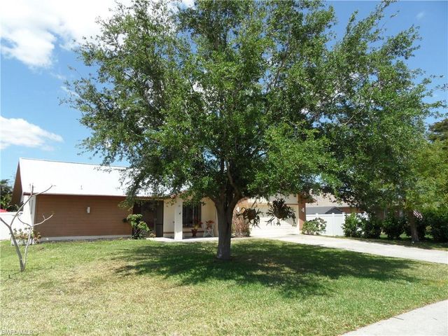 1216 SE 22nd PL, Cape Coral, FL 33990
