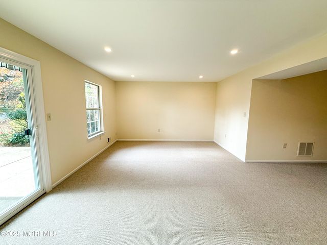 17 Apple Drive, Spring Lake Heights, NJ 07762