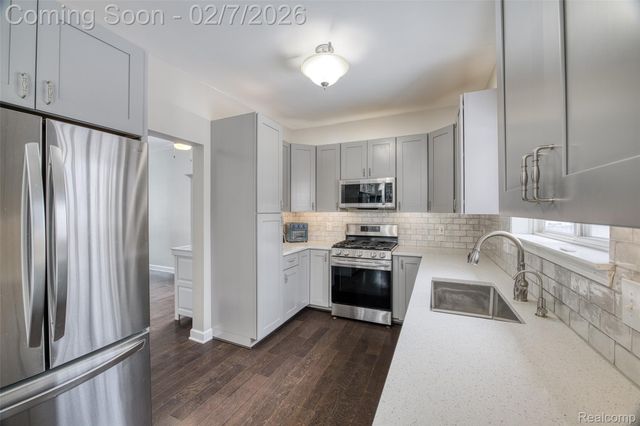 1564 Chelsea Circle, Hartland Township, MI 48843