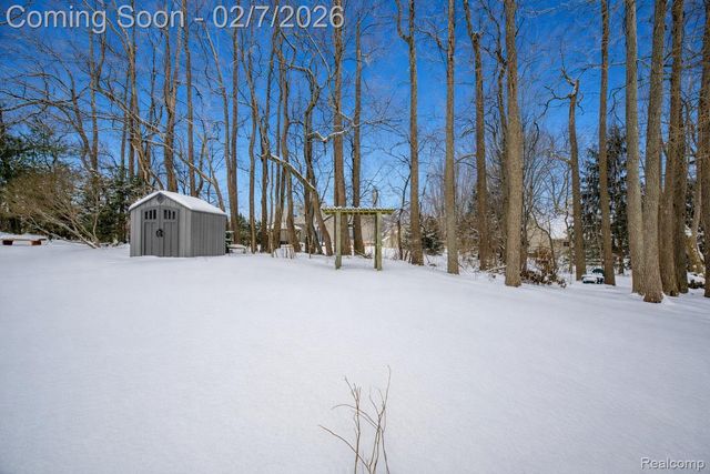 1564 Chelsea Circle, Hartland Township, MI 48843