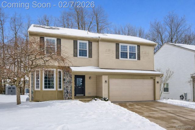 1564 Chelsea Circle, Hartland Township, MI 48843
