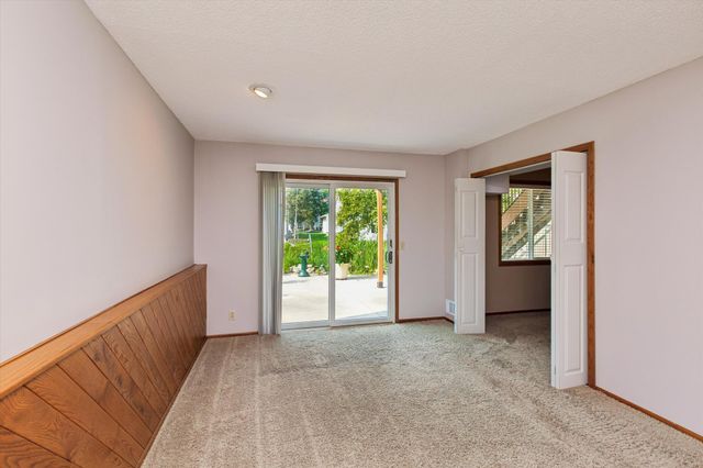 4209 Braddock Trail, Eagan, MN 55123