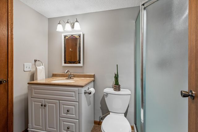 4209 Braddock Trail, Eagan, MN 55123