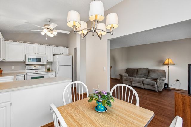 4209 Braddock Trail, Eagan, MN 55123