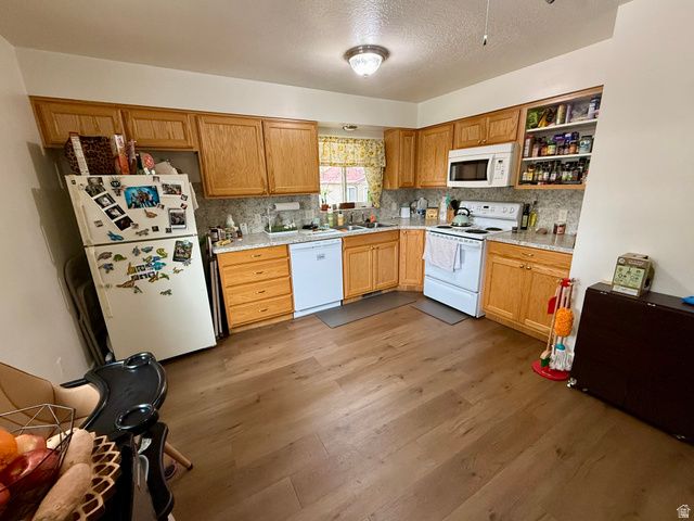 54 W 250 N, Clearfield, UT 84015