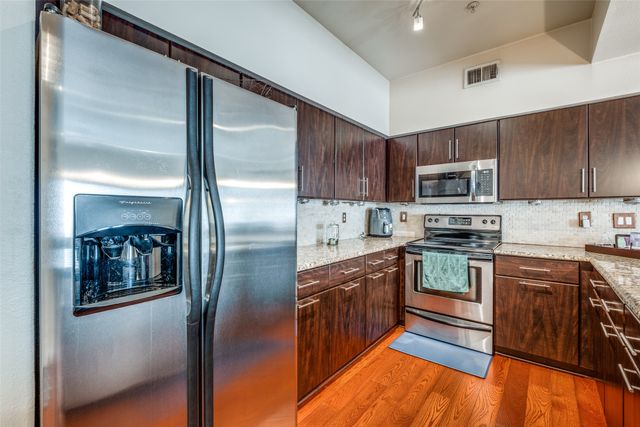 3102 Kings Road 3103, Dallas, TX 75219