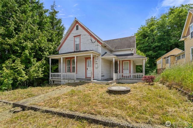 212 Alder Street, South Bend, WA 98586