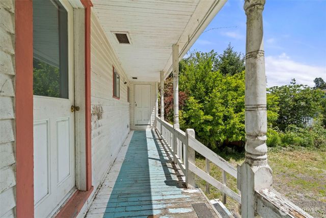 212 Alder Street, South Bend, WA 98586