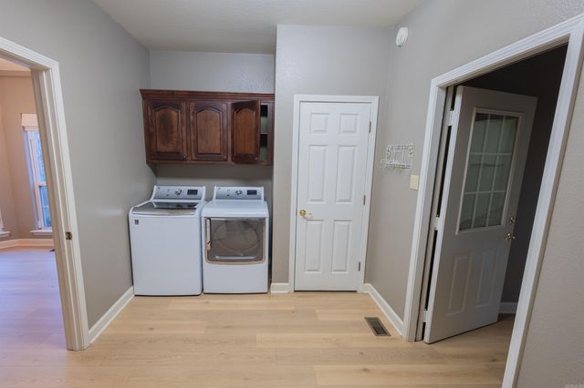 2550 Smith Ford Rd, Benton, AR 72019