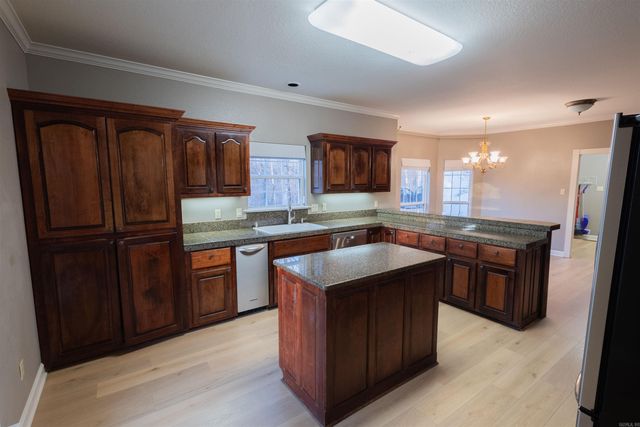 2550 Smith Ford Rd, Benton, AR 72019