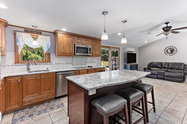 30 Peters Road, Swansea, MA 02777