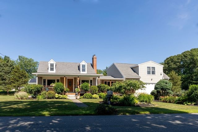 30 Peters Road, Swansea, MA 02777