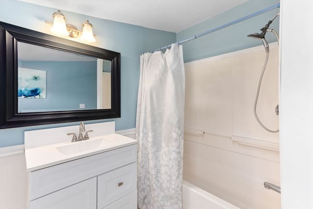 30 Peters Road, Swansea, MA 02777
