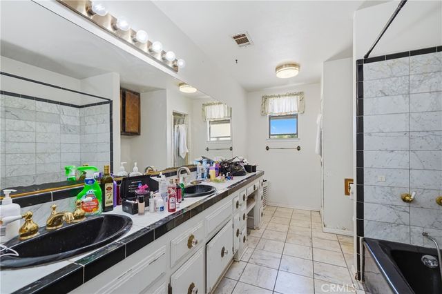 18621 Centennial Street, Hesperia, CA 92345