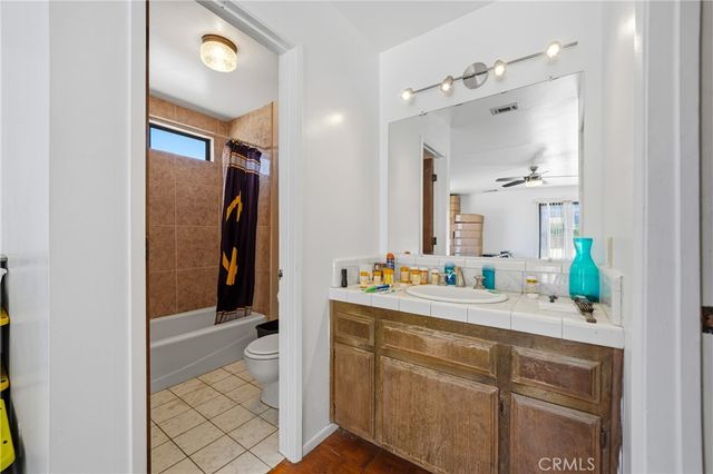 18621 Centennial Street, Hesperia, CA 92345