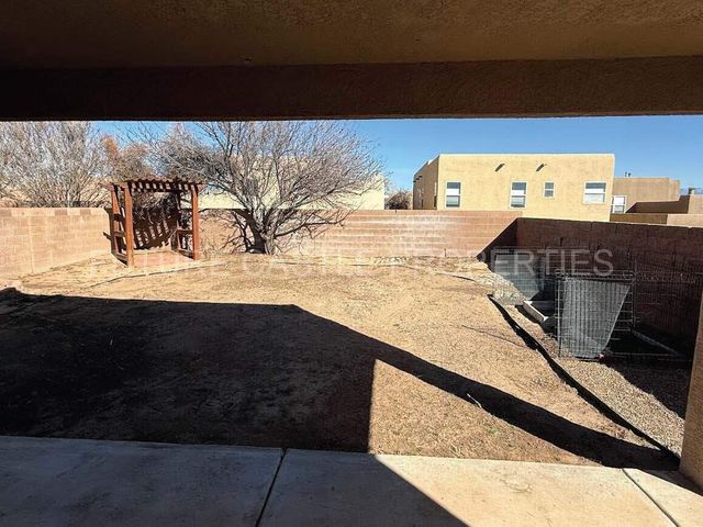 9500 Adina Lane NW, Albuquerque, NM 87114