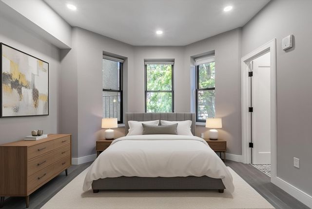 169 Newbury St. 3, Boston, MA 02116