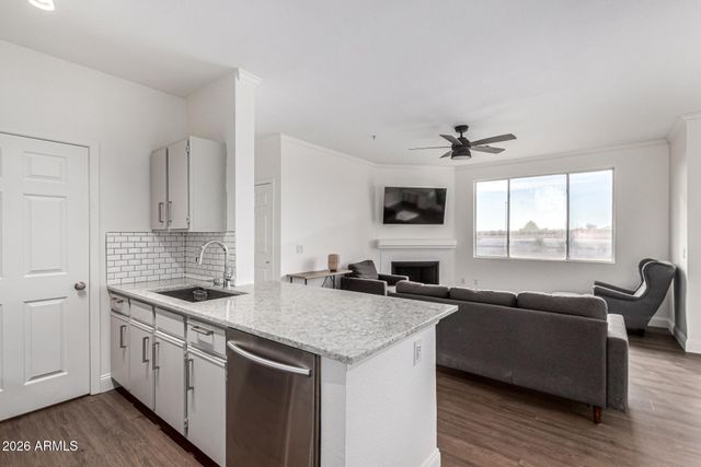 5345 E VAN BUREN Street 335, Phoenix, AZ 85008