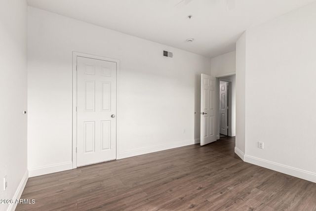 5345 E VAN BUREN Street 335, Phoenix, AZ 85008